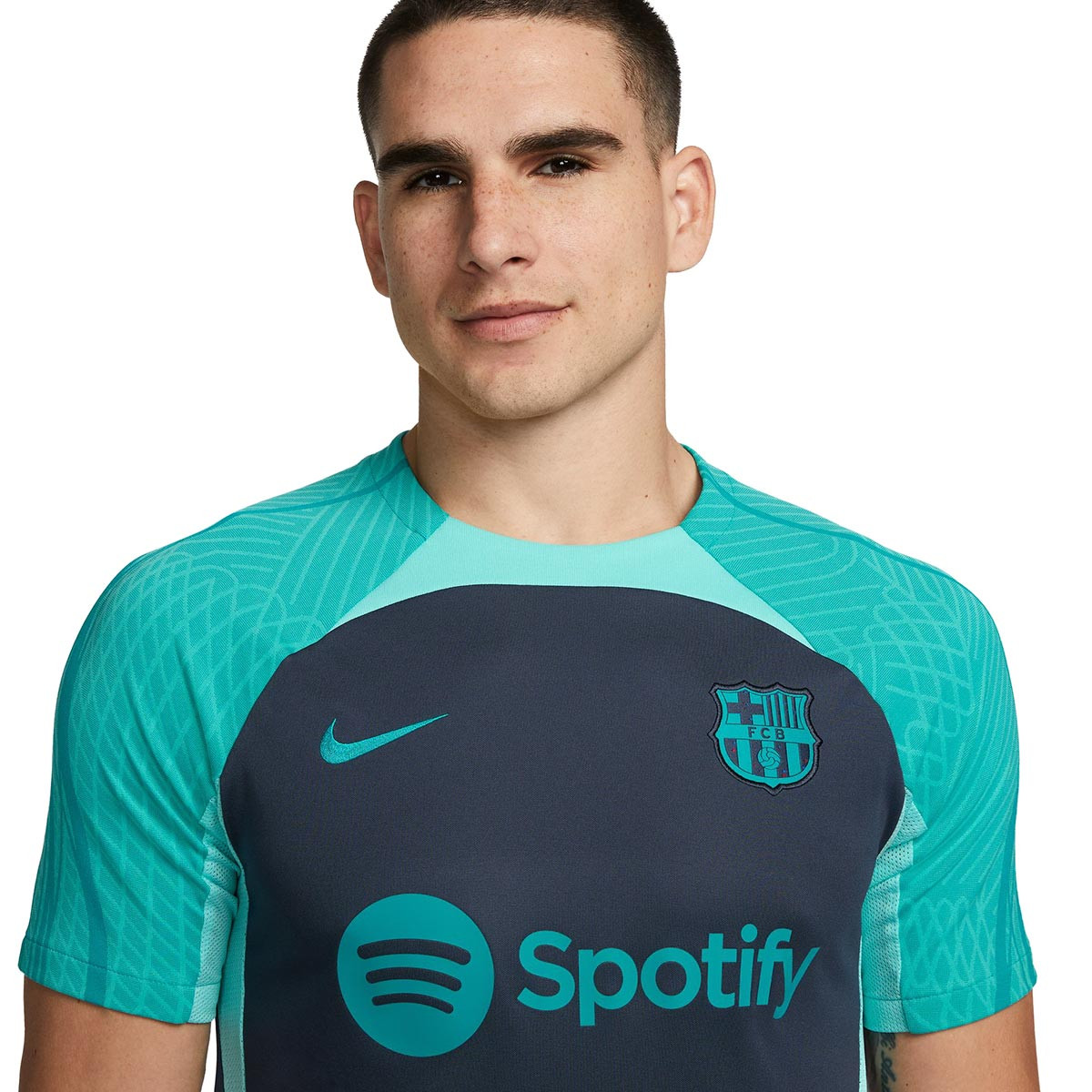 Camiseta Nike Fc Barcelona Training Thunder Blue Light Aqua