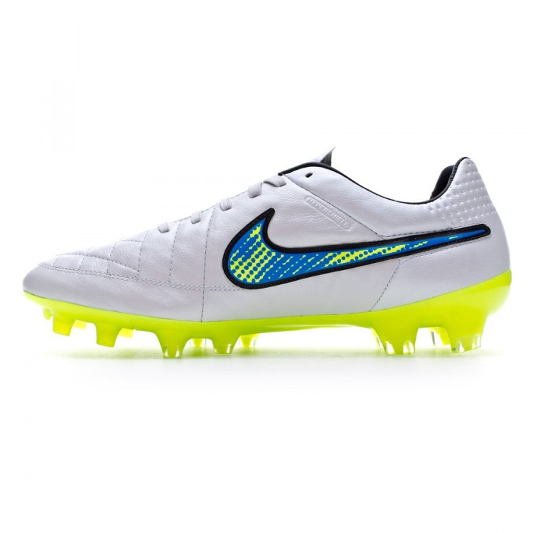 nike tiempo legend v