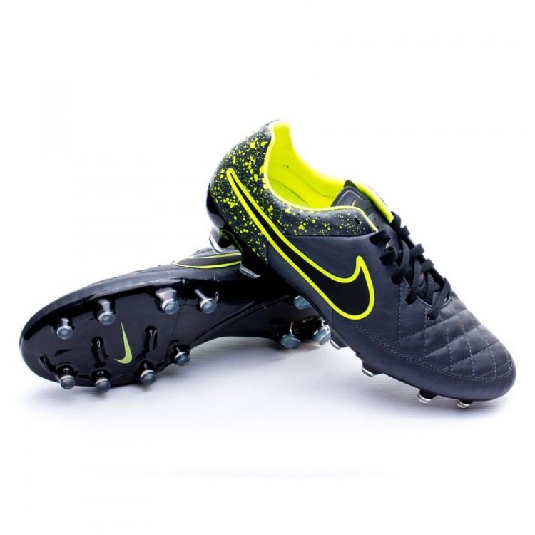 bota nike tiempo legacy fg