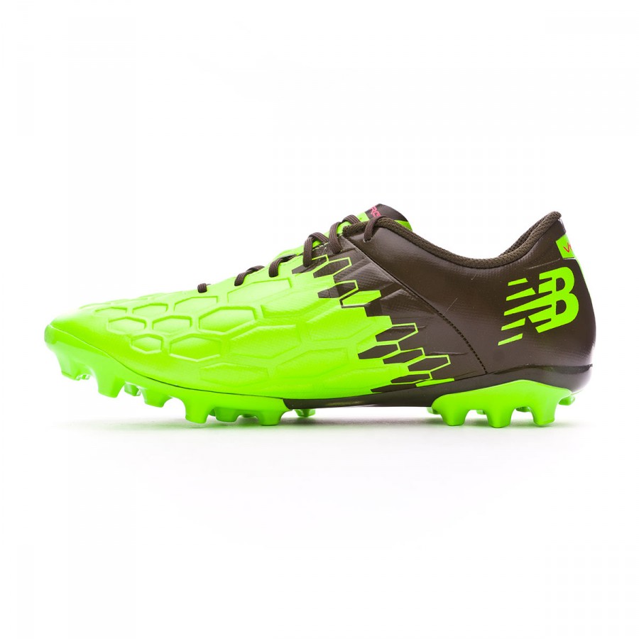 new balance football boots Green