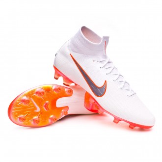 nuove scarpe da calcio nike