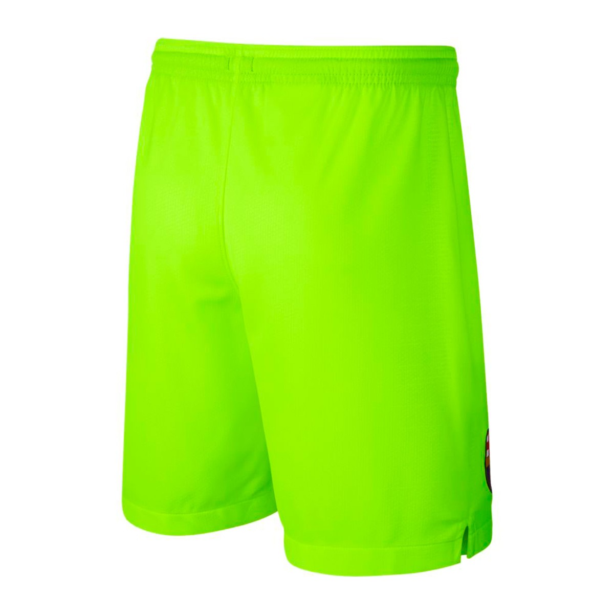 Green short. Желтые футбольные шорты.