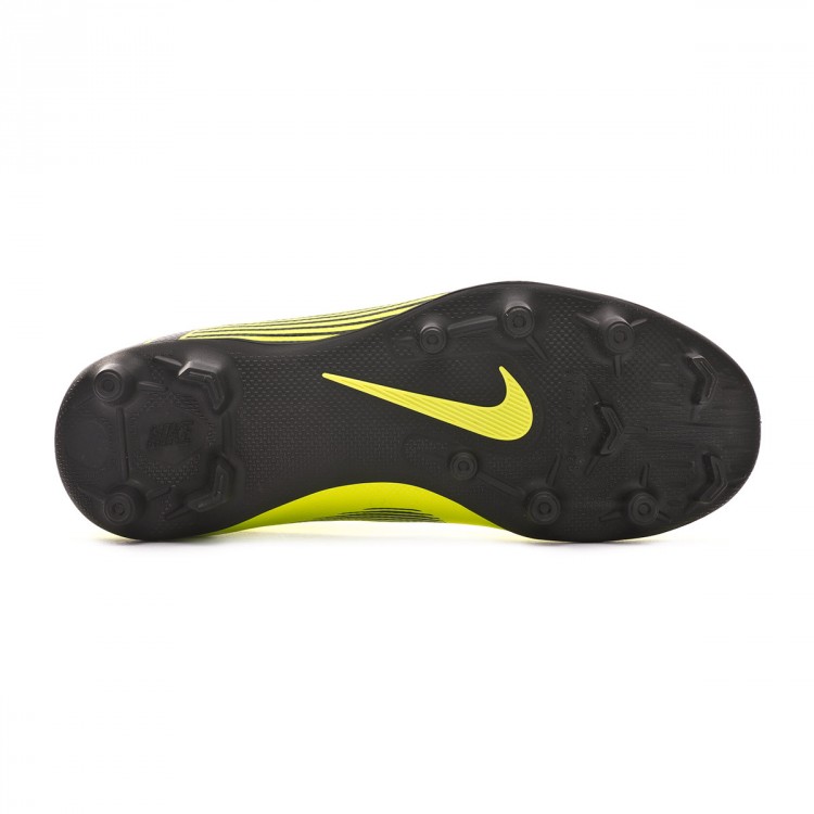 Nike Junior Superfly 6 Club Mg Football Boots. Amazon