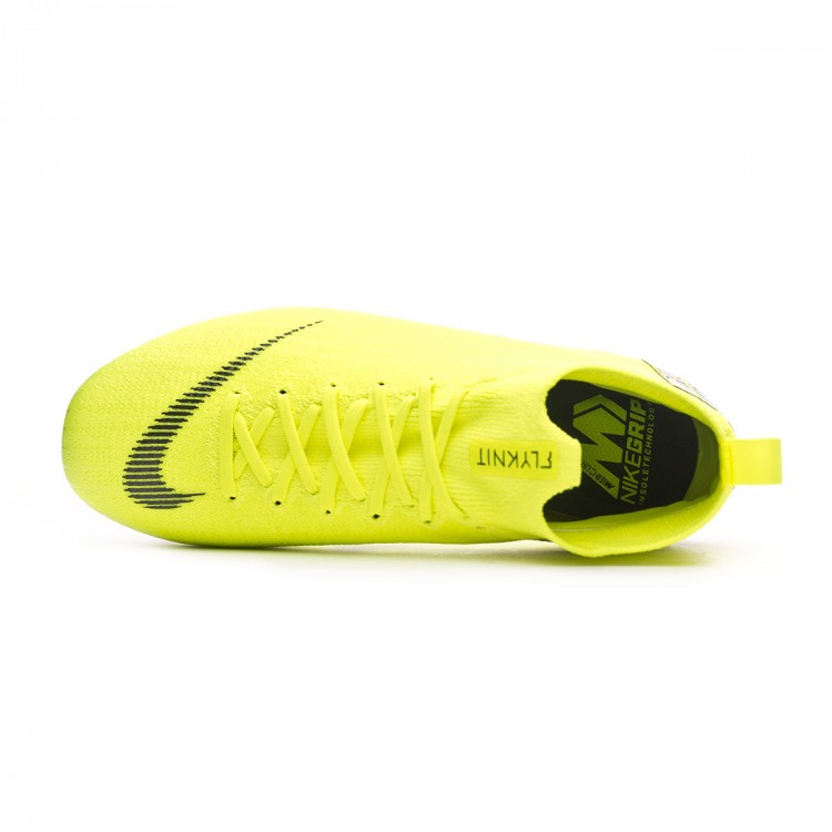 Nike Junior Superfly 6 Elite FG Soccer Cleats Orange Size 4.
