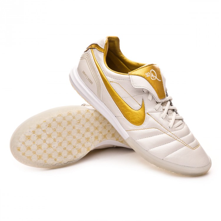 Futsal Boot Nike Tiempo Lunar Legend VII Elite 10R IC Metallic  summit-Metallic Gold - Football store Fútbol Emotion