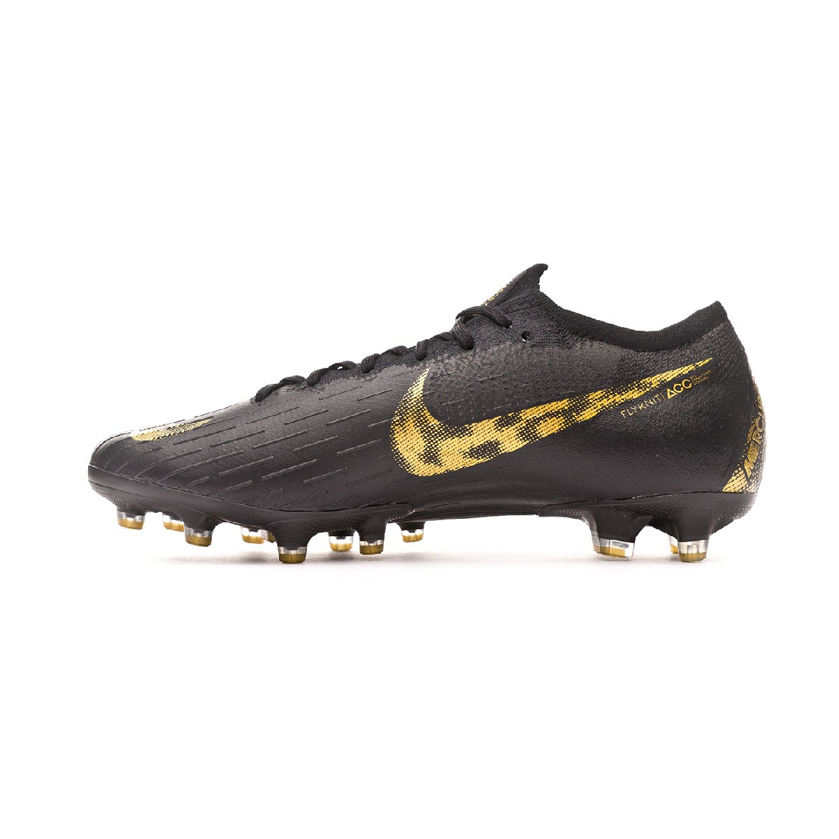 new nike football boots black and gold 