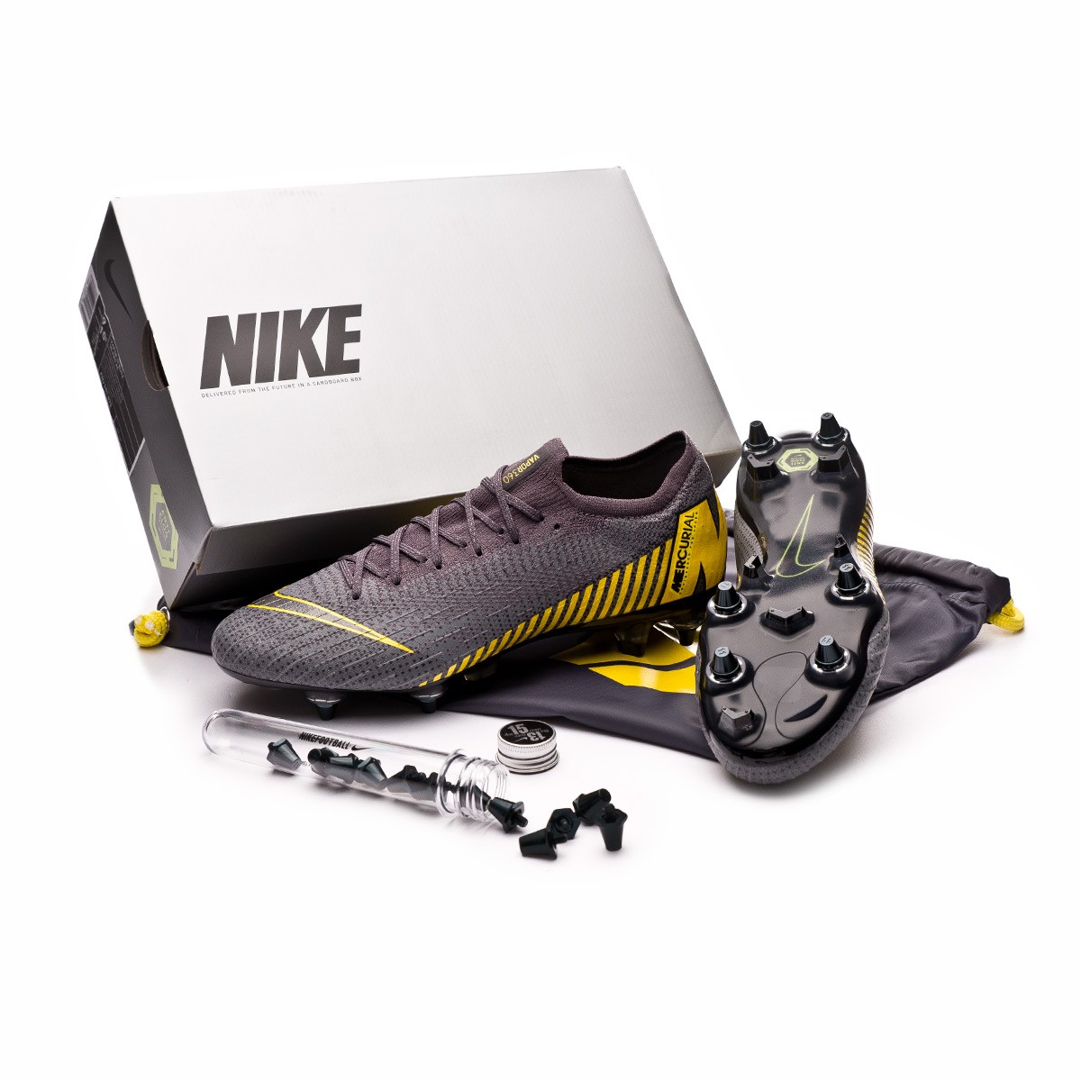 Nike Mercurial Vapor 13 Academy IC 9.5 .Amazon.com