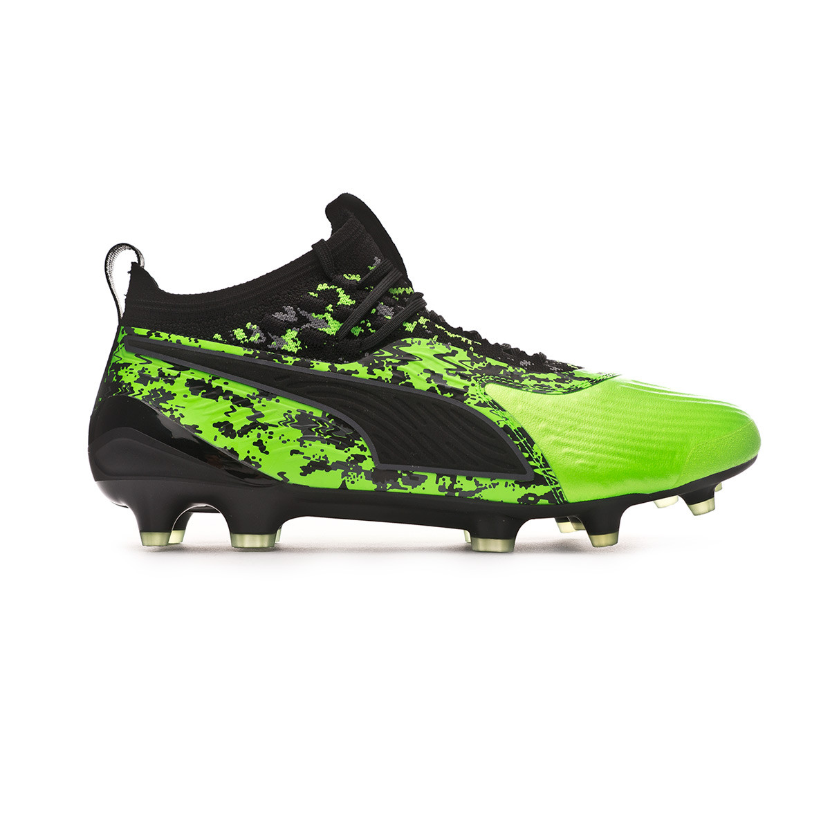 puma football boots green