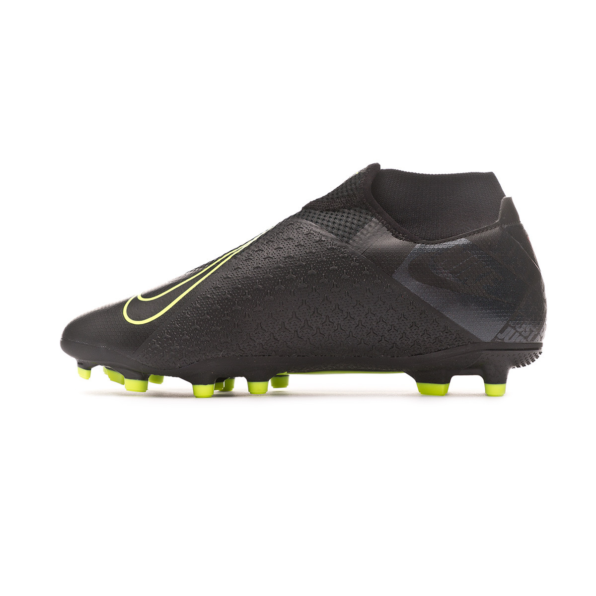 Renewal debut! A closer look at the Nike Phantom VSN 2 'Future Lab' football boots Daily .