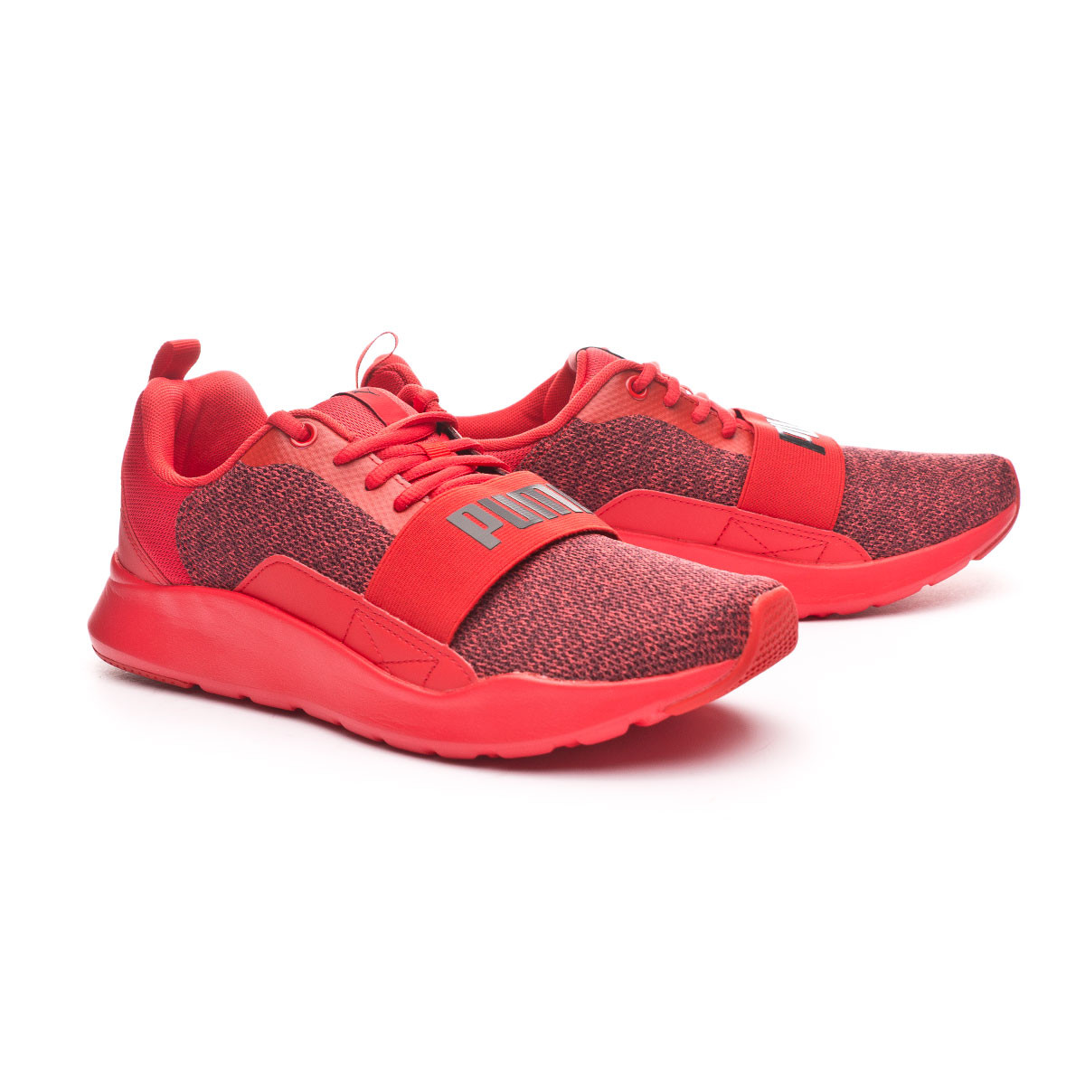 red puma trainers