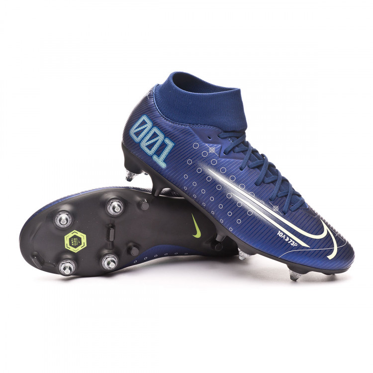 Nike Mercurial Superfly 6 Academy FG MG Soccer Cleats.