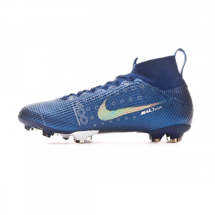 Nike Mercurial Superfly 6 Elite Mens SGPRO Soccer Cleats.
