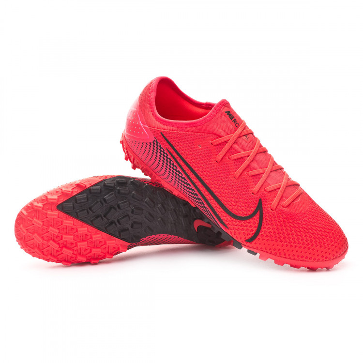 Nike Mercurial Vapor 13 Pro IC Soccer Shoe Black Metallic.