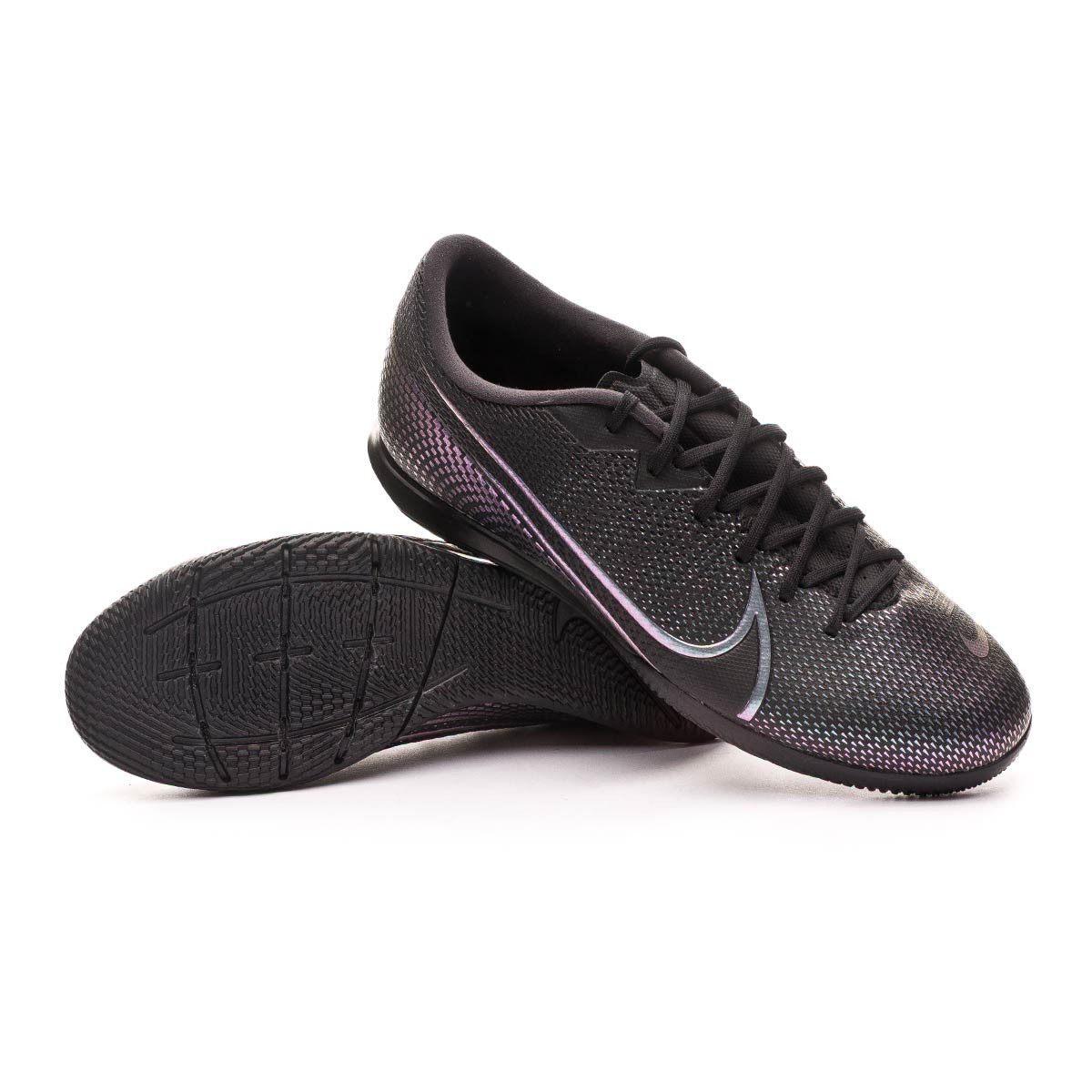 nike black futsal shoes