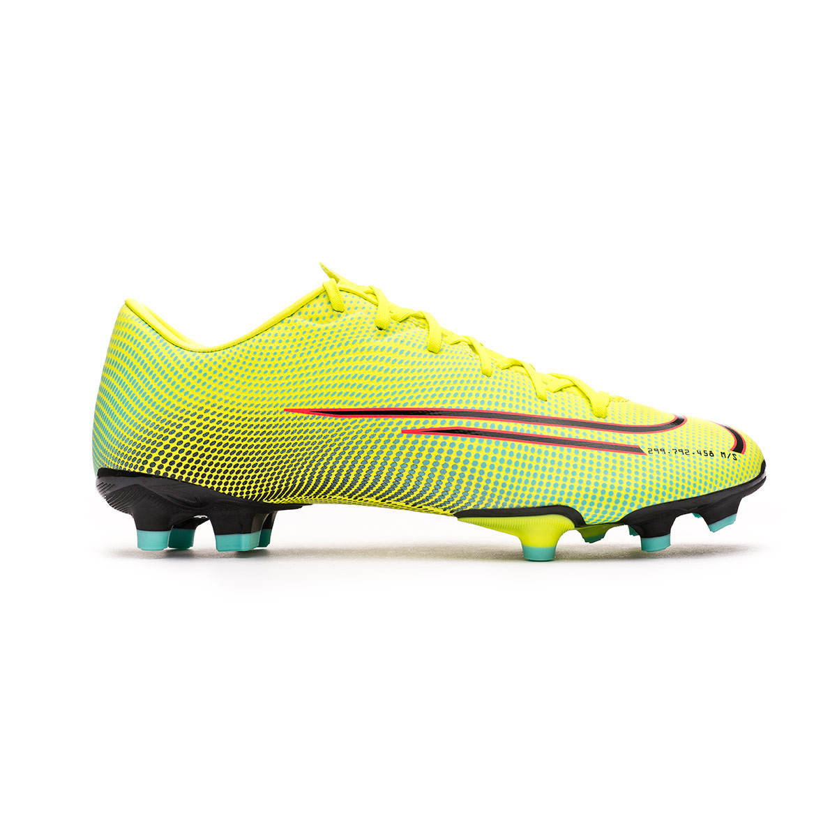 Nike Mercurial Vapor 13 Academy MG Soccer .Amazon.com