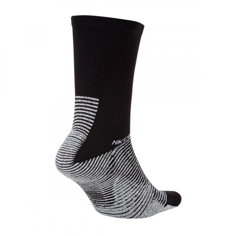 calcetines-nike-nikegrip-strike-crew-black-white-1