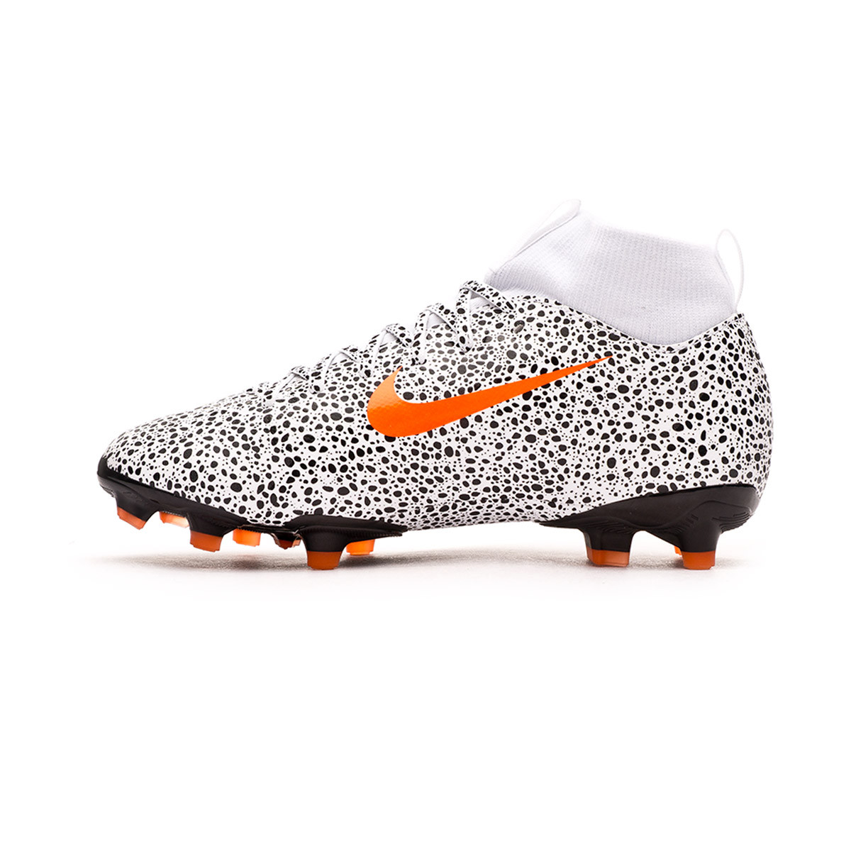 nike football boots total 9