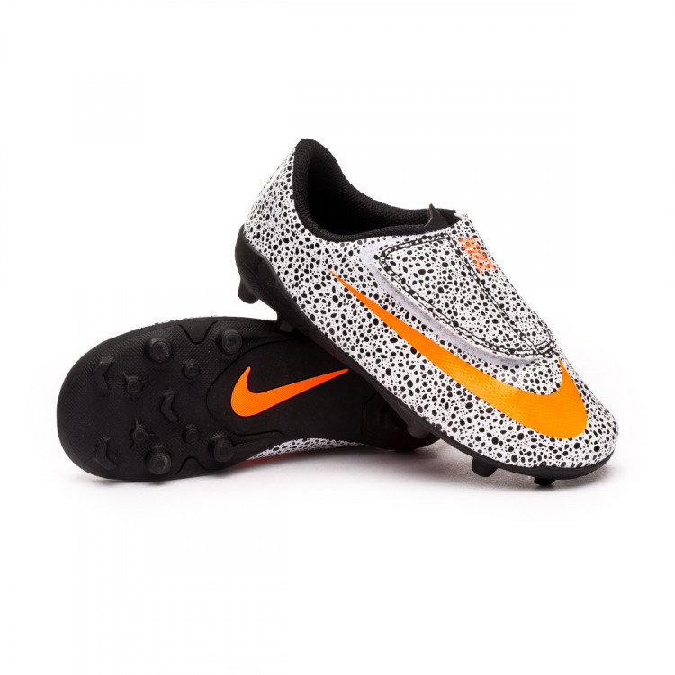 nike mercurial cr7 astro boots in NP Newport for £ 15.00 for .