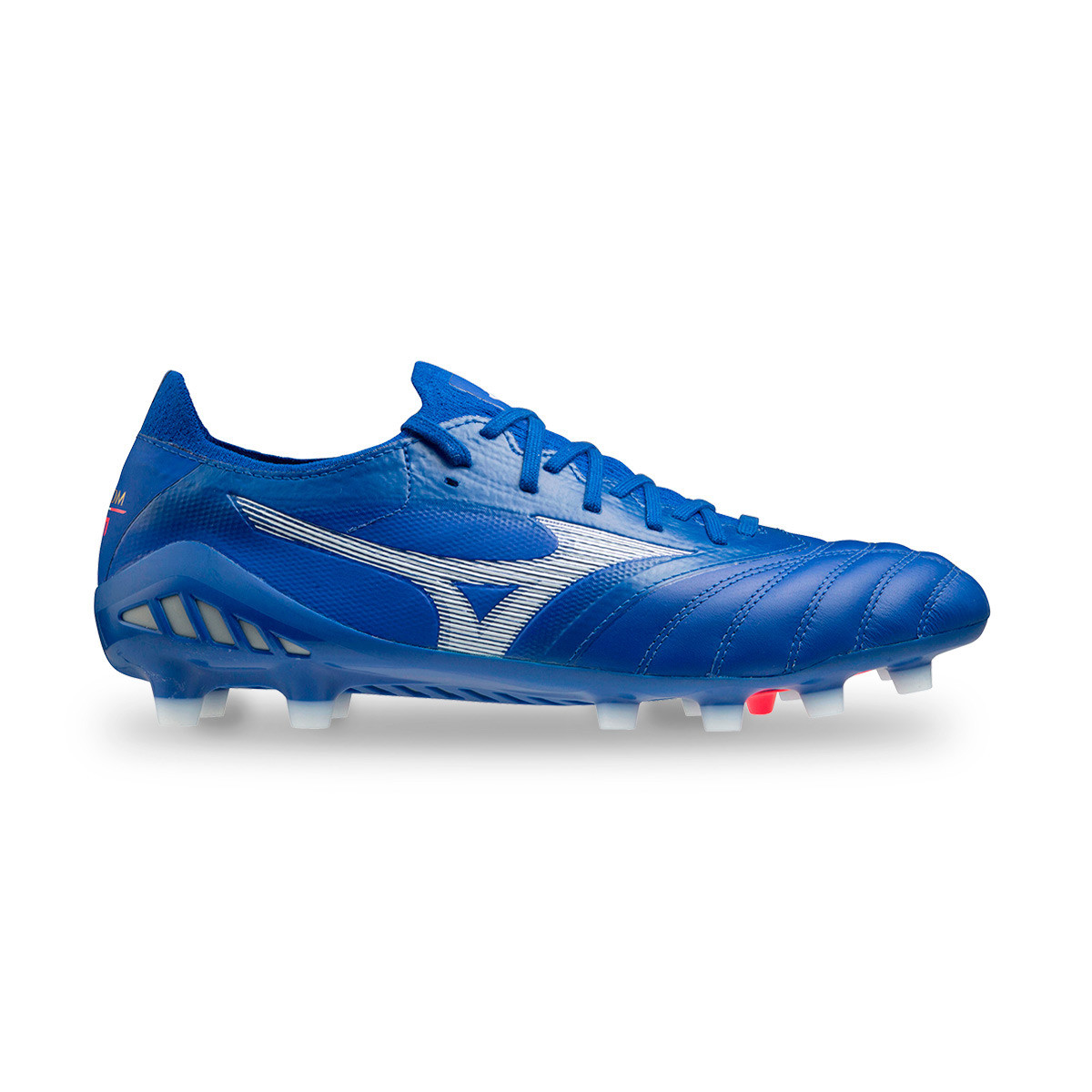 mizuno boots football