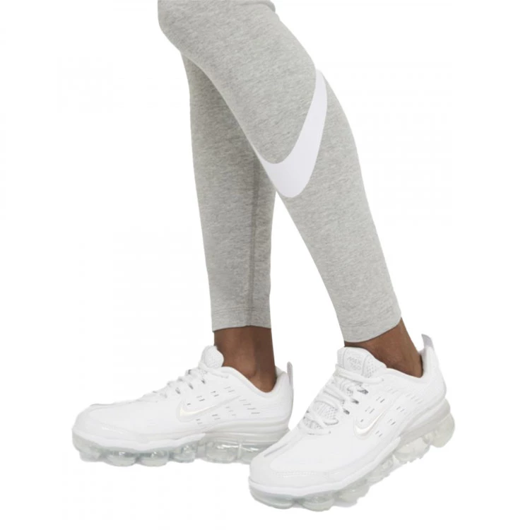 malla-nike-sportswear-essentials-legging-swoosh-mr-mujer-dark-grey-heather-white-2