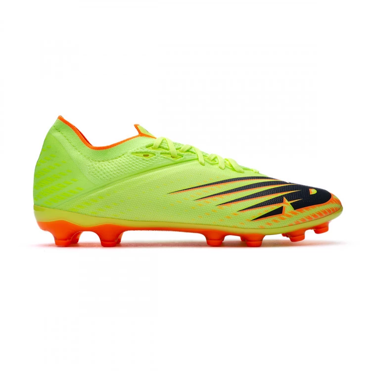 bota-new-balance-furon-v6-destroy-ag-bleached-lime-glo-1