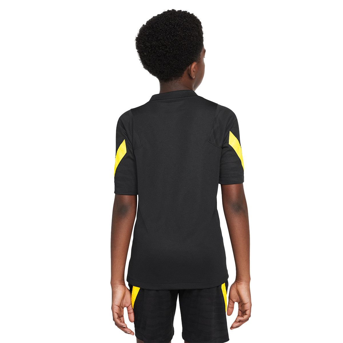 black and yellow chelsea kit