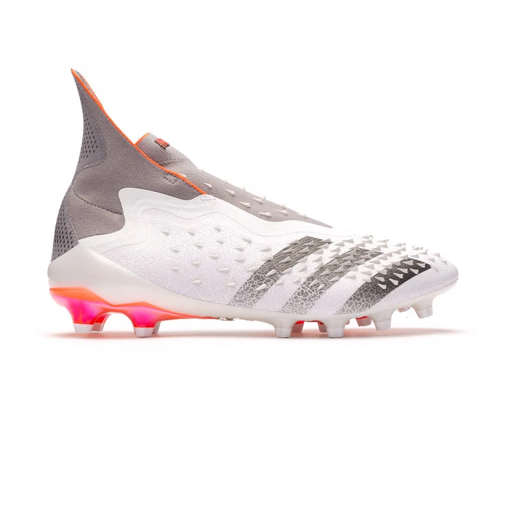 bota-adidas-predator-freak-ag-blanco-1