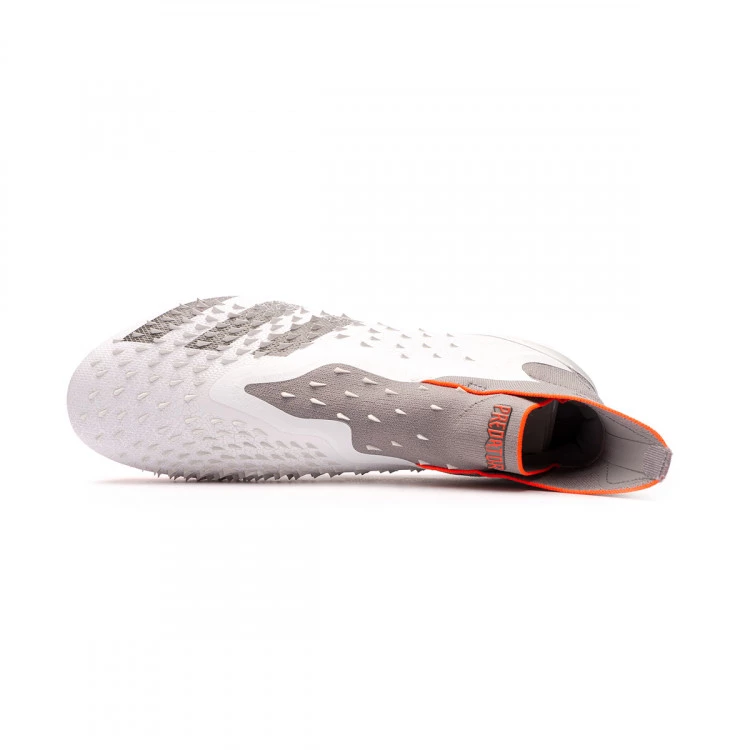 bota-adidas-predator-freak-ag-blanco-4