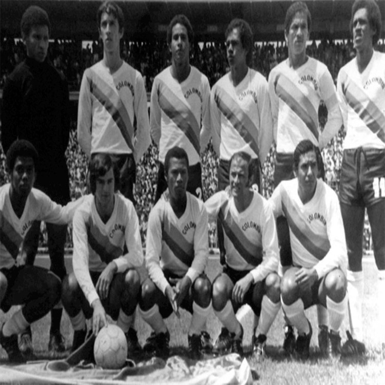 camiseta-copa-colombia-1973-retro-white-3