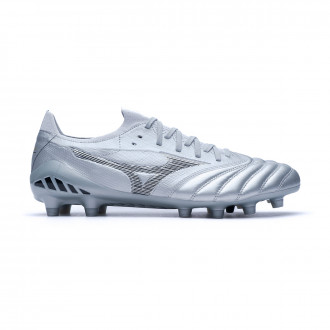 mizuno white football boots