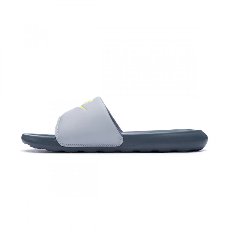 chanclas-nike-victori-one-grey-fog-volt-smoke-grey-2