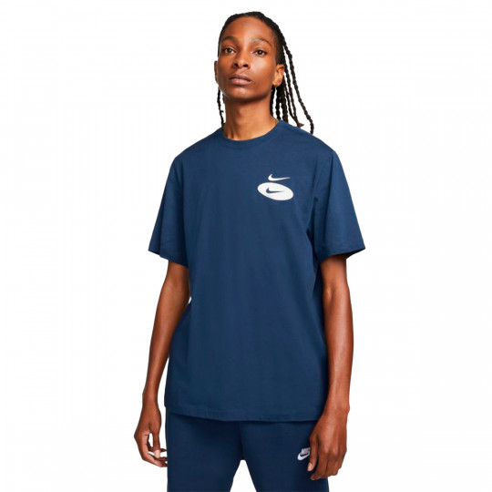 camiseta nike nsw swoosh