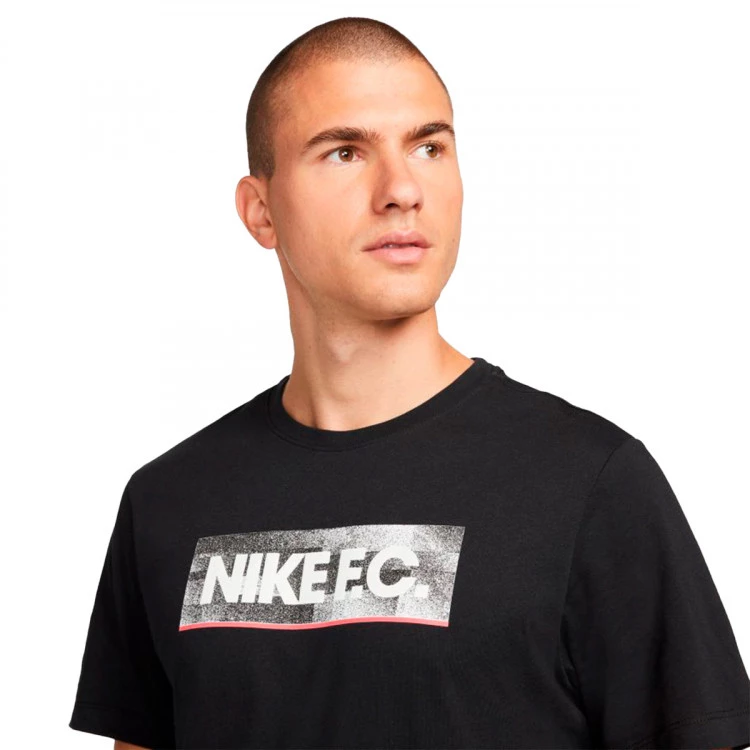 camiseta-nike-nike-fc-seasonal-block-black-2