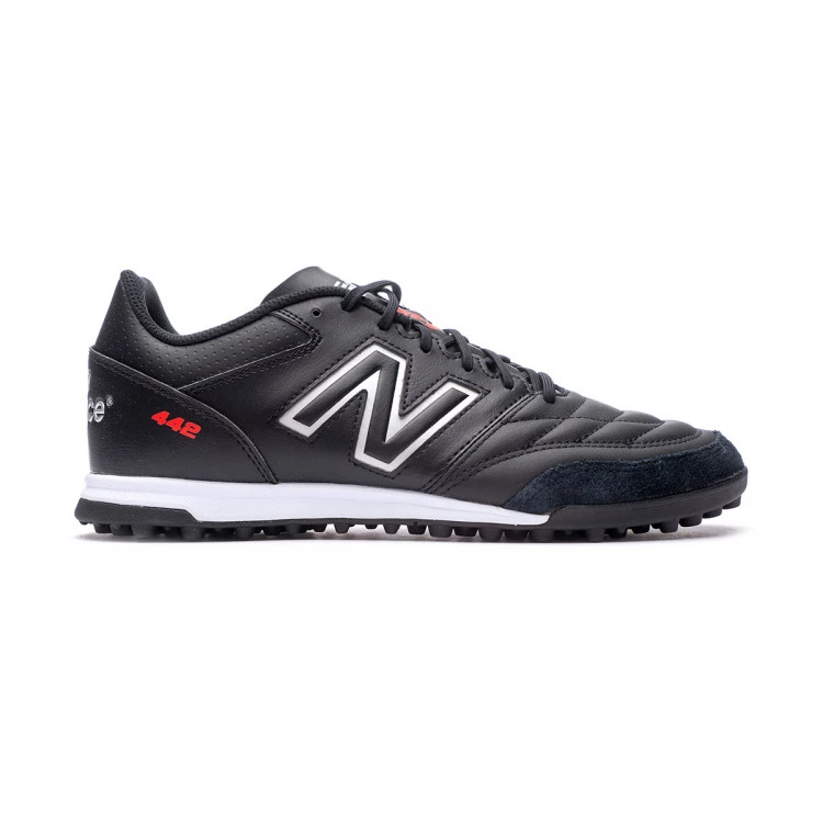 bota-new-balance-442-v2-team-leather-turf-negro-1