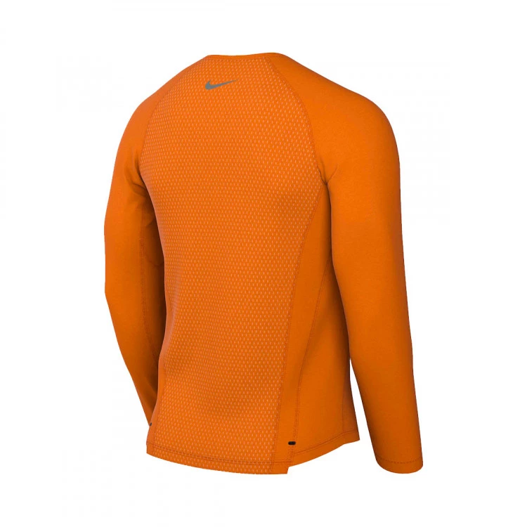 camiseta-nike-gfa-nike-pro-hypercool-compression-ls-pr-magma-orange-cool-grey-1