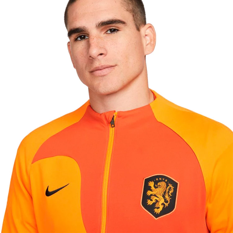 chaqueta-nike-holanda-pre-match-mundial-qatar-2022-orange-peel-campfire-orange-2