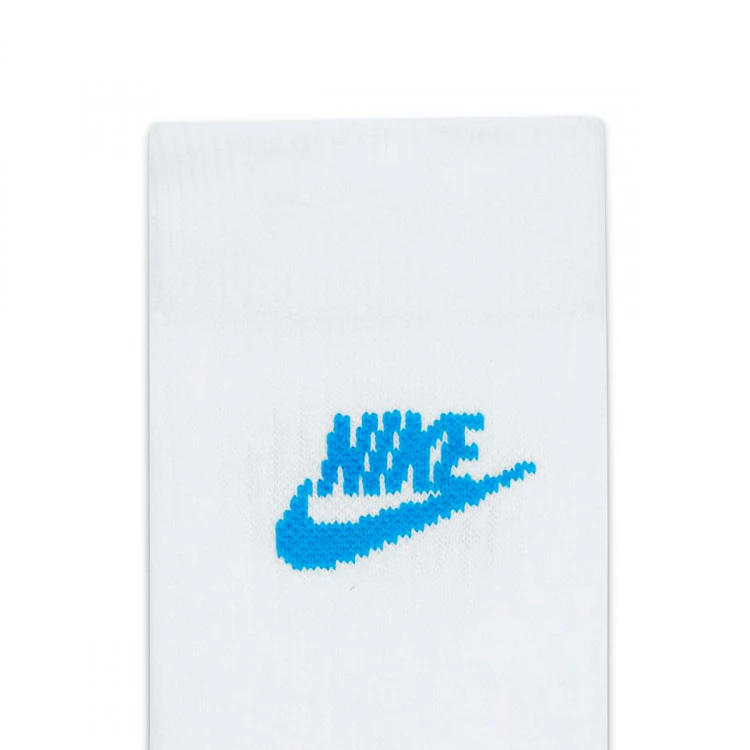 calcetines-nike-nike-sportswear-everyday-essential-white-university-blue-red-2