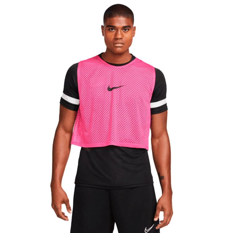 peto-nike-training-bib-park-20-vivid-pink-black-0