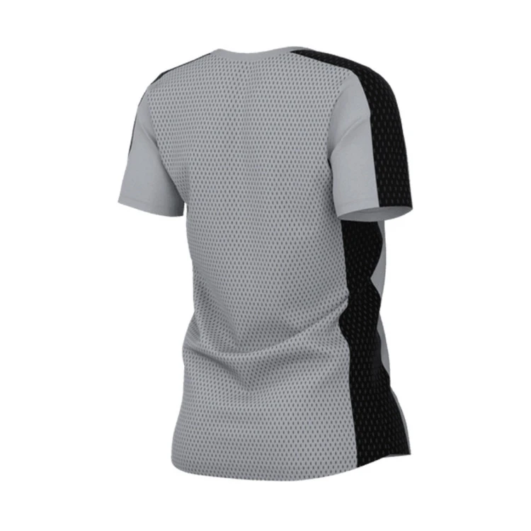 camiseta-nike-academy-23-training-mc-mujer-wolf-grey-black-2