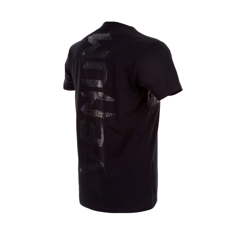 camiseta-venum-giant-matte-black-3