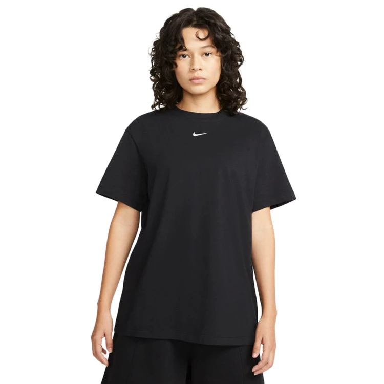 camiseta-nike-sportswear-essentials-mujer-black-white-3