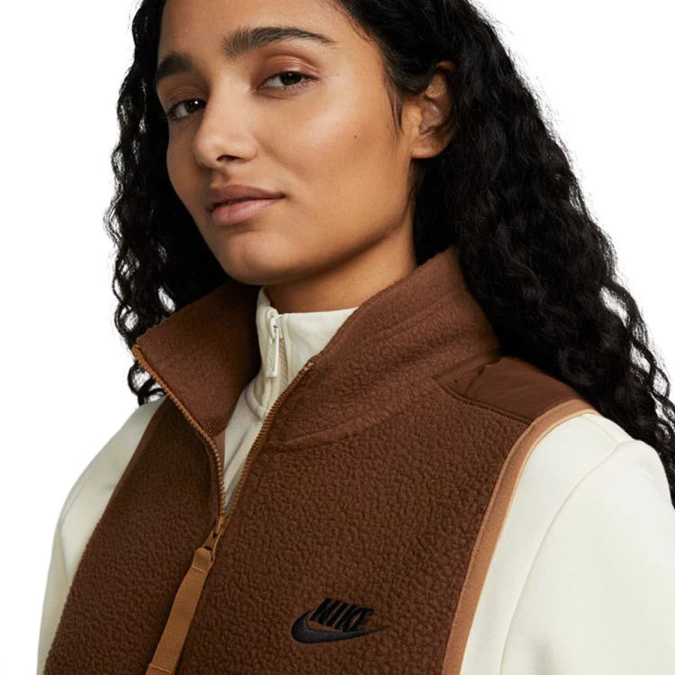 chaleco-nike-sportswear-sport-utility-mujer-cacao-wow-cacao-wow-ale-brown-2