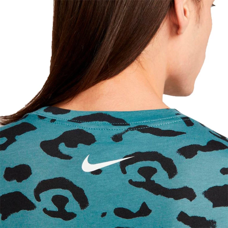 camiseta-nike-sportswear-circa-noise-aqua-3