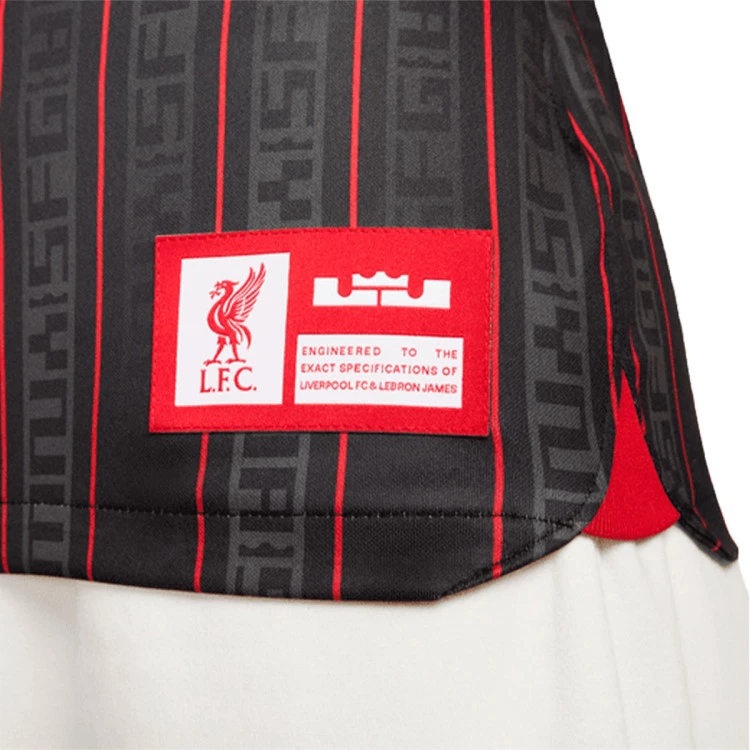 camiseta-nike-liverpool-fc-edicion-especial-2022-2023-mujer-anthracite-gym-red-3