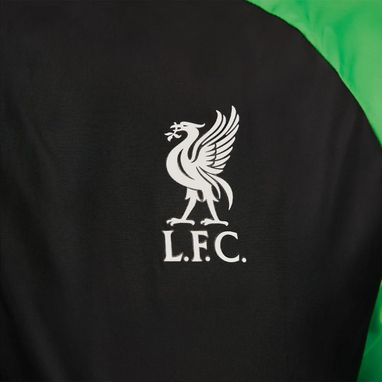 chaqueta-nike-liverpool-fc-fanswear-2023-2024-black-green-spark-white-3