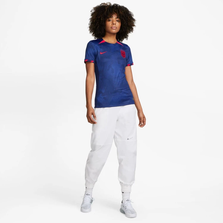 camiseta-nike-estados-unidos-segunda-equipacion-stadium-mundial-femenino-2023-mujer-hyper-royal-loyal-blue-speed-red-5