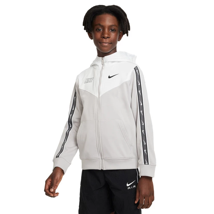 chaqueta-nike-sportswear-repeat-swoosh-polyknit-nino-iron-ore-summit-white-black-0