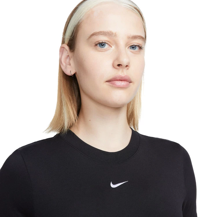 camiseta-nike-sportswear-essentials-crop-mujer-black-3