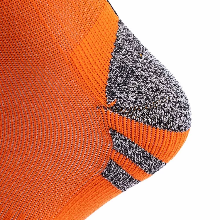 calcetines-soka-summit-grip-dutch-orange-2