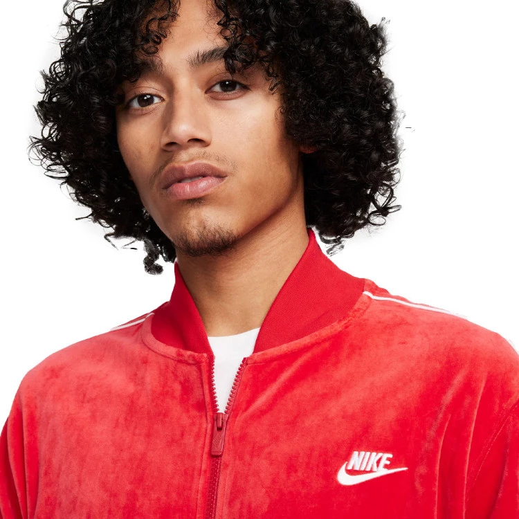 chaqueta-nike-club-velour-university-red-3